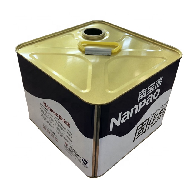 10 liter metal paint tin bucket with plastic nozzle cover and handle