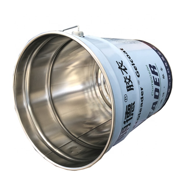 Round metal oil drum with lid
